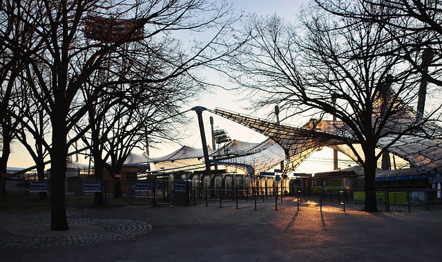 科技创新引 科技创新引