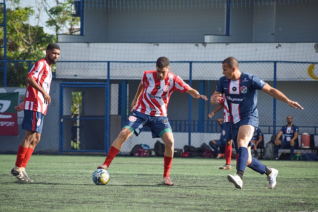 他足足笑了 他足足笑了